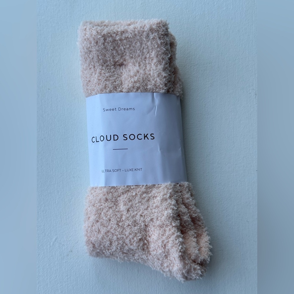 NEW Sweet Dreams Luxe Cloud Socks Pink